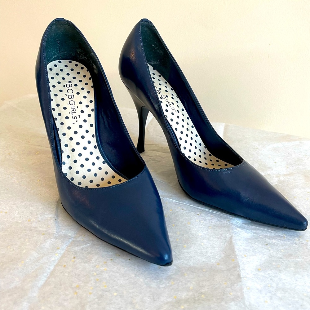 BCBGirls navy blue heels size 7